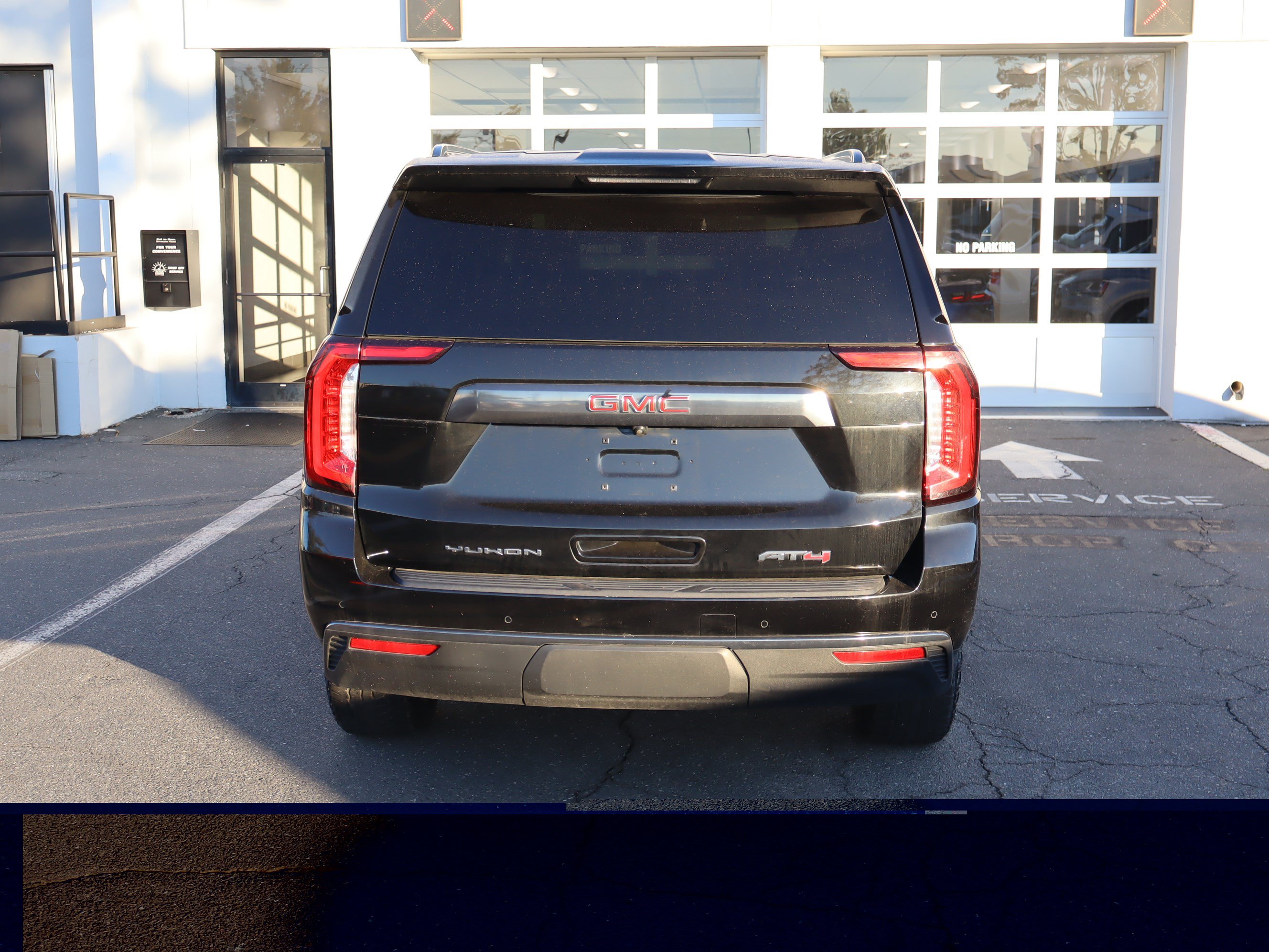 Used 2023 GMC Yukon XL AT4 AWD/4WD image 20