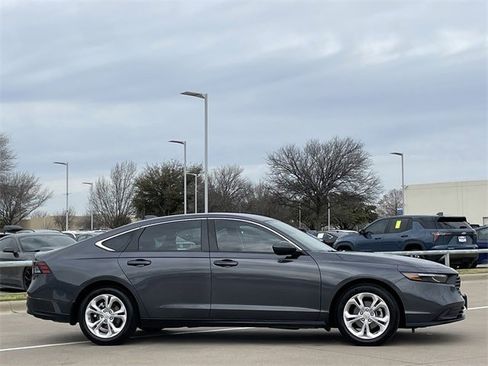 Certified 2025 Honda Accord LX image 3