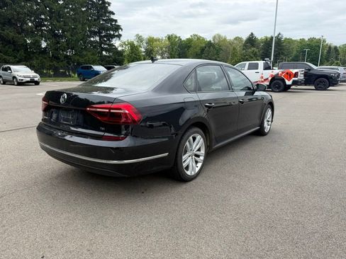 Used 2019 Volkswagen Passat 2.0T Wolfsburg FWD image 6