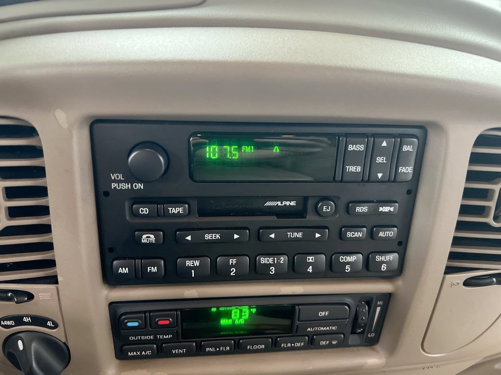 Used 2001 Lincoln Navigator 4WD image 14