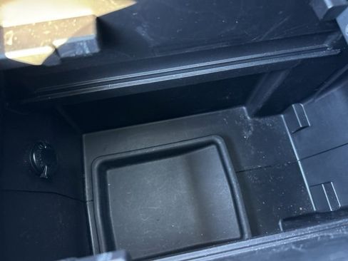 Used 2021 Toyota Highlander XLE image 36