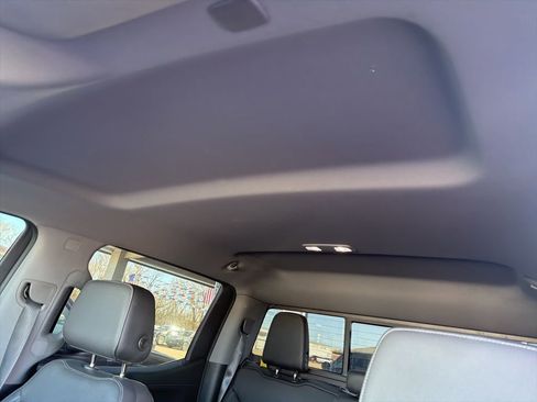 Used 2019 GMC Sierra 1500 SLT w/ SLT Premium Plus Package image 13