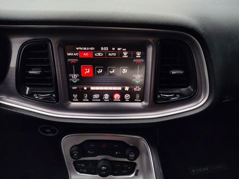 Used 2016 Dodge Challenger SXT w/ Blacktop Package image 4