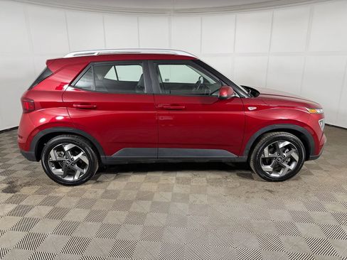 Certified 2025 Hyundai Venue Limited FWD image 13