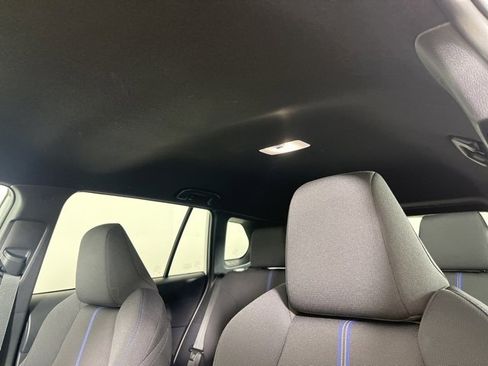 Certified 2024 Toyota Corolla Cross SE image 5