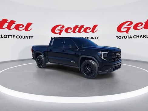 Used 2023 GMC Sierra 1500 Elevation image 2