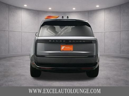 Used 2024 Land Rover Range Rover SE AWD/4WD image 7