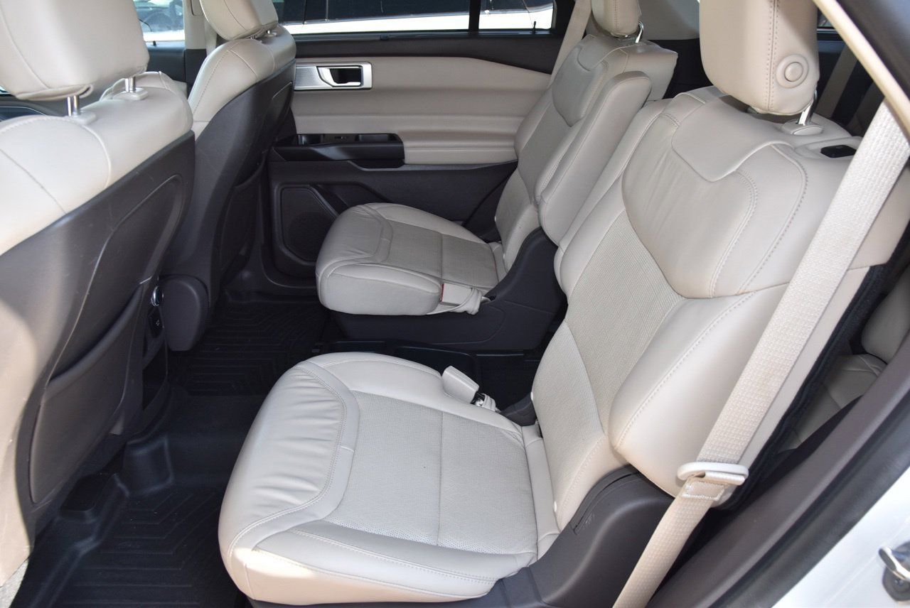 Used 2020 Ford Explorer Platinum w/ Premium Technology Package AWD/4WD image 10