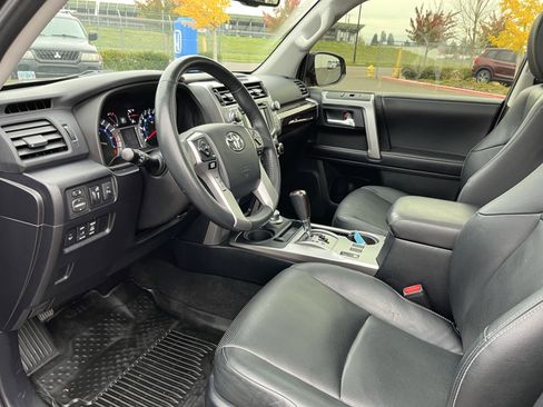 Used 2019 Toyota 4Runner Limited image 9