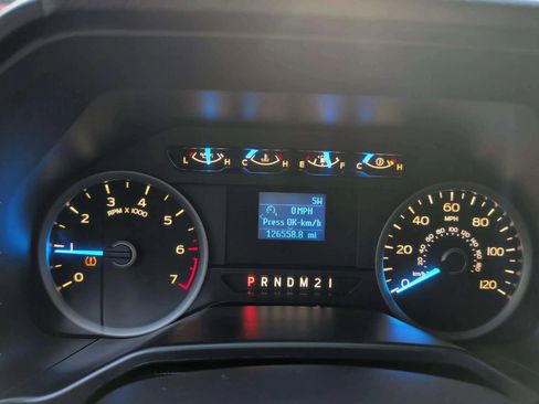 Used 2015 Ford F150 XLT image 16