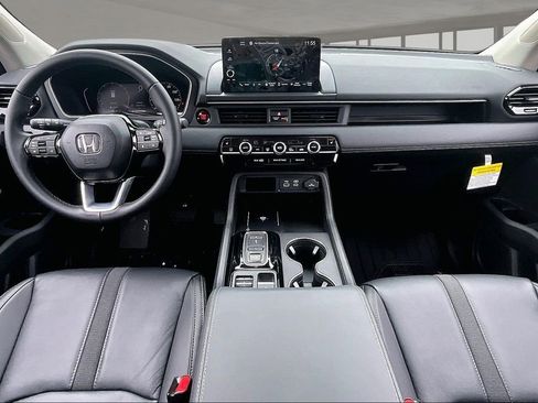New 2025 Honda Pilot EX-L image 5