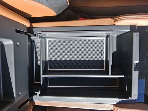 Used 2023 Nissan Pathfinder Platinum image 30