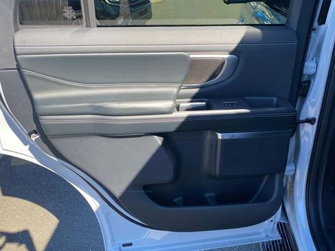 New 2026 Ford Expedition Platinum w/ Stealth Appearance Package image 9