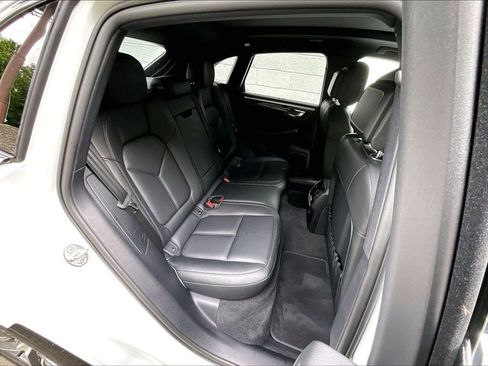 Certified 2023 Porsche Macan S AWD/4WD image 20