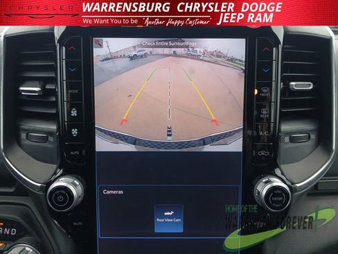 Used 2025 RAM 1500 Laramie AWD/4WD image 22