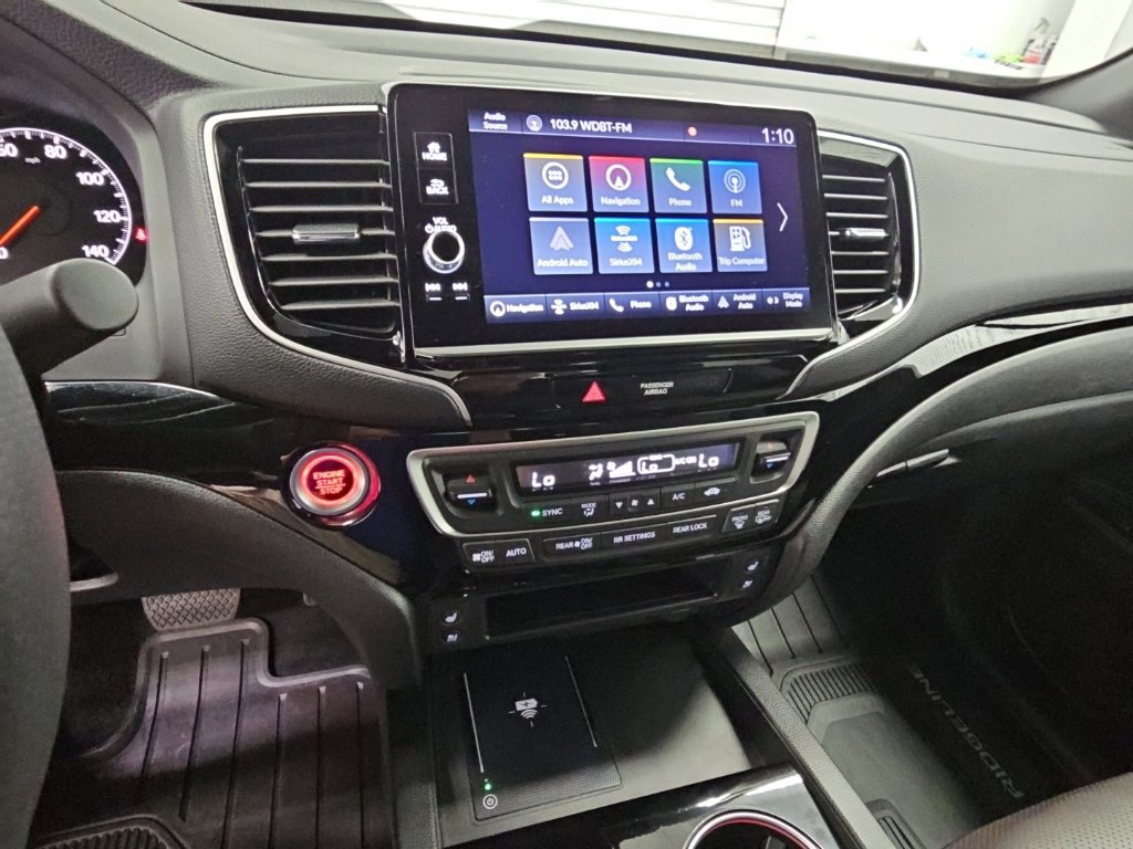 Used 2025 Honda Ridgeline Black Edition image 13