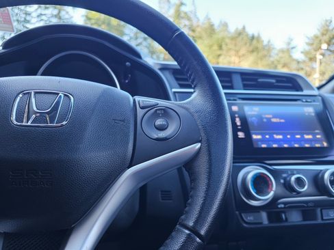 Used 2017 Honda Fit EX-L image 34