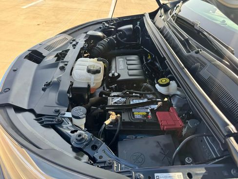 Used 2018 Buick Encore Preferred image 57