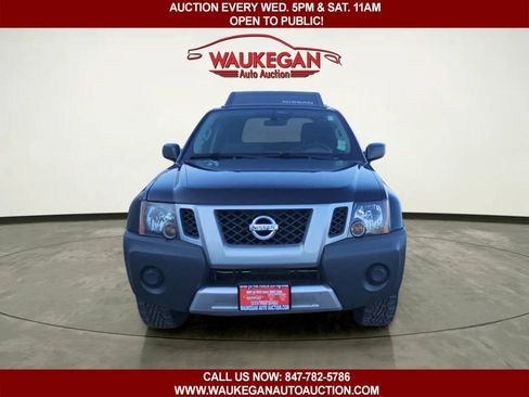 Used 2014 Nissan Xterra X w/ Nevada Tow Package AWD/4WD image 2