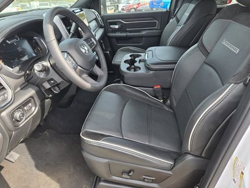 Used 2026 RAM 2500 Laramie AWD/4WD image 30