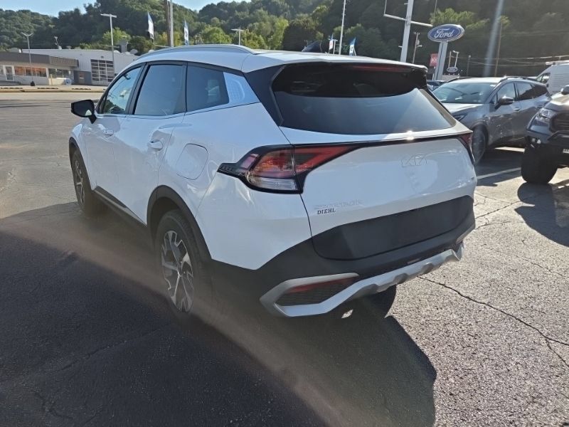 Used 2024 Kia Sportage EX AWD/4WD image 5