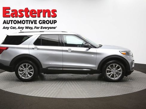 Used 2023 Ford Explorer Limited AWD/4WD image 49
