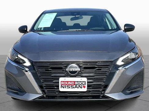 Certified 2024 Nissan Altima 2.5 SV image 4