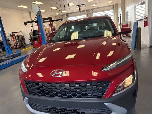 Certified 2023 Hyundai Kona SEL w/ Cargo Package FWD image 5