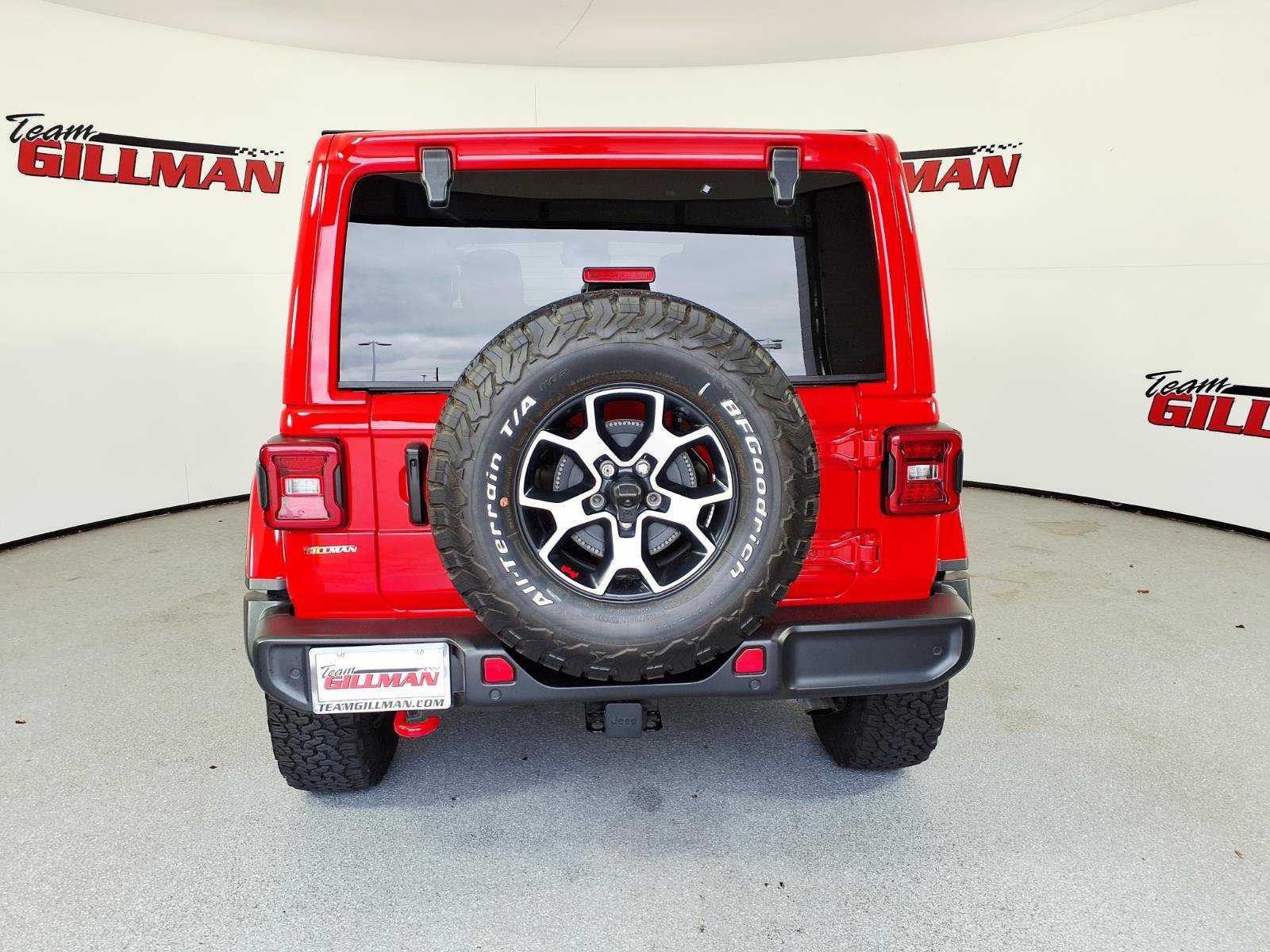 Used 2022 Jeep Wrangler Unlimited Rubicon w/ LED Lighting Group AWD/4WD image 6