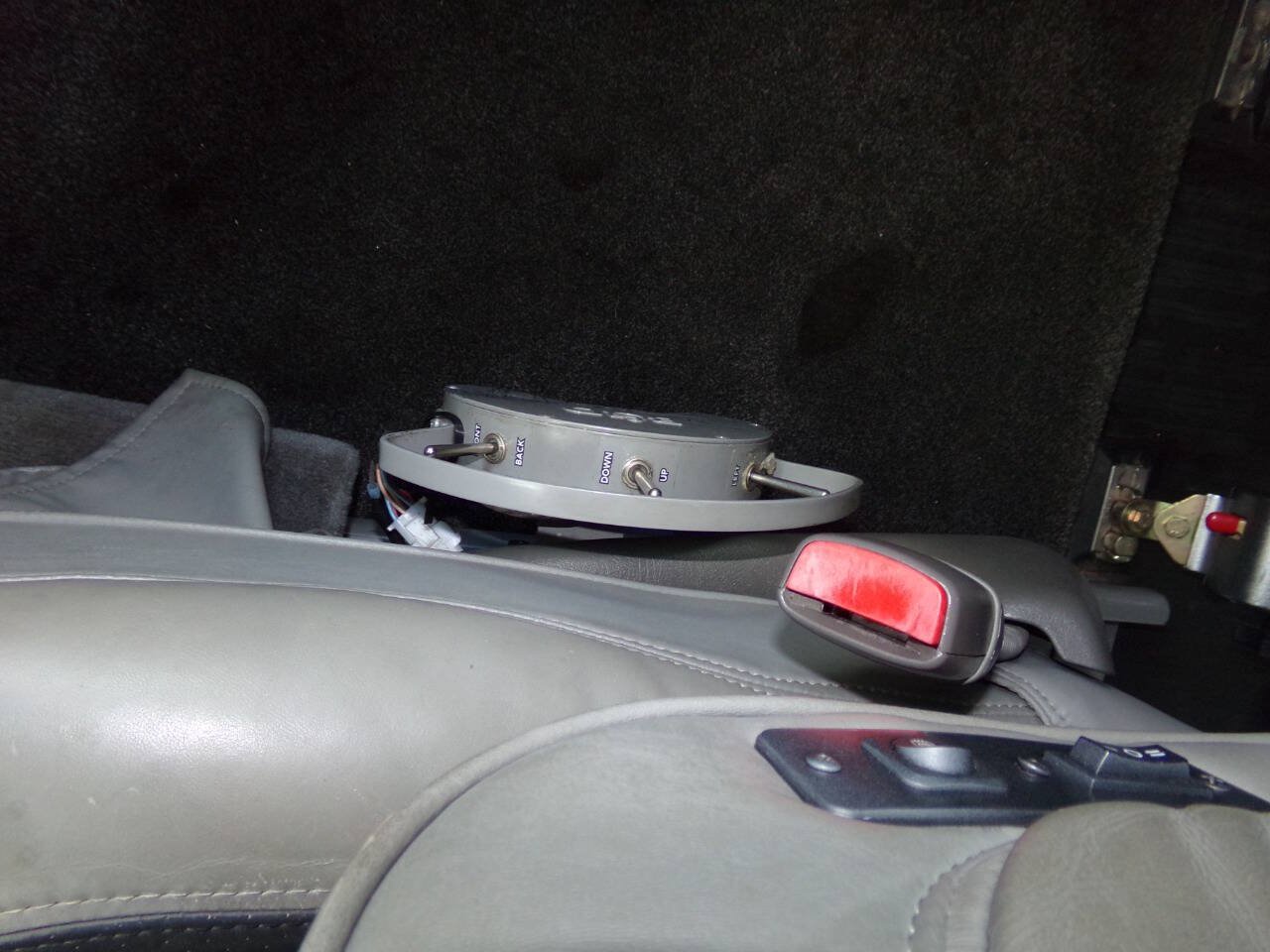 Used 2010 GMC Savana 1500 w/ Preferred Equipment Group RWD image 63