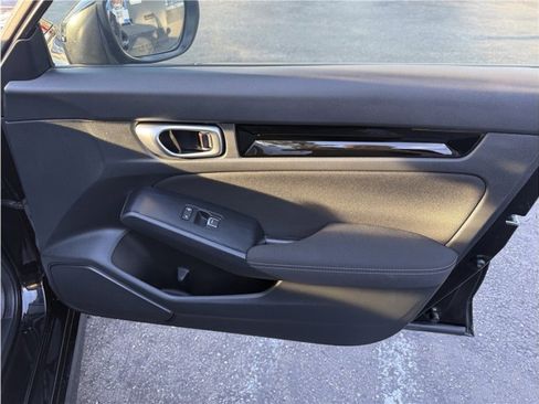 Used 2024 Honda Civic EX image 29