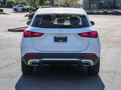 Certified 2025 Mercedes-Benz GLA 250 image 28