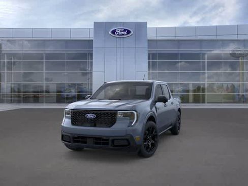 New 2026 Ford Maverick Lariat w/ Black Appearance Package image 2