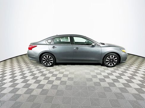 Used 2017 Nissan Altima 2.5 SV image 12