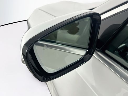 Used 2024 BMW 330i Sedan w/ Premium Package RWD image 16