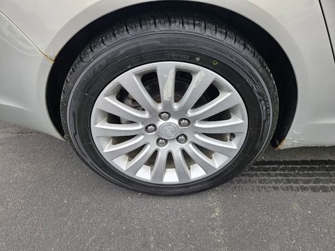 Used 2011 Buick Regal CXL image 21