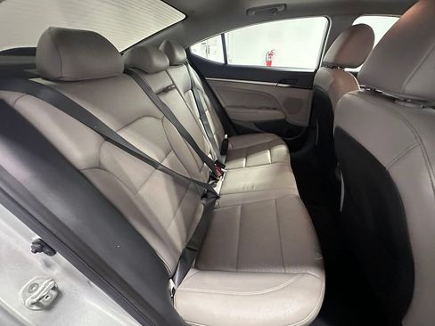 Used 2017 Hyundai Elantra Limited w/ Limited Tech Package 04 FWD image 23
