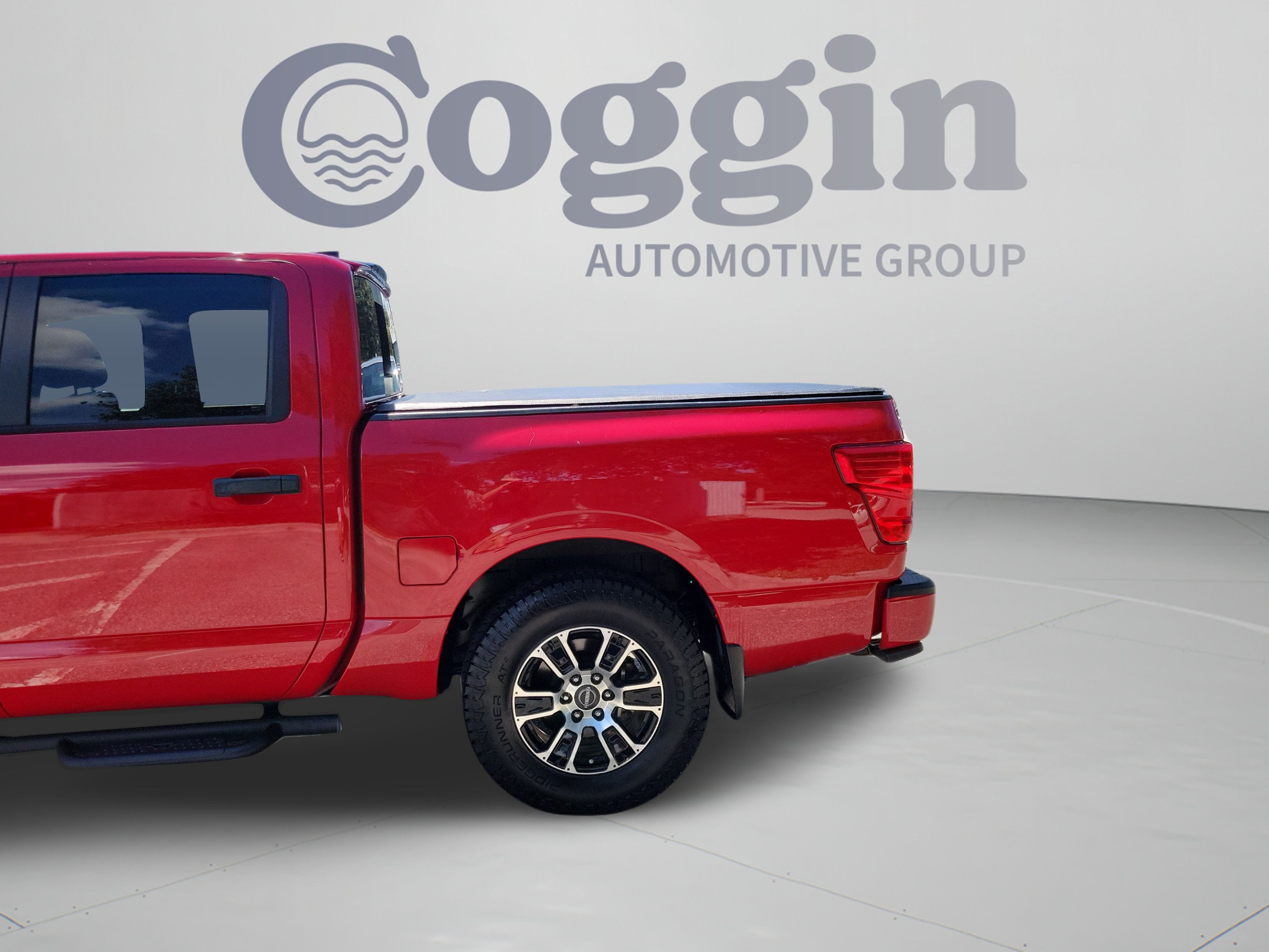 Used 2023 Nissan Titan SV w/ SV Convenience Package RWD image 29