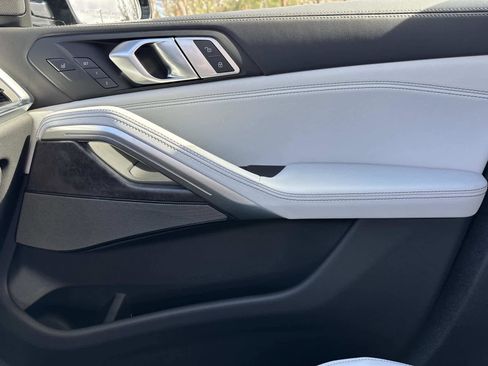 New 2026 BMW X6 xDrive40i w/ Executive Package image 23