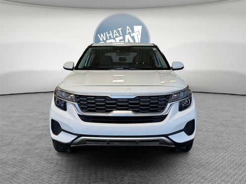 Used 2022 Kia Seltos LX image 9