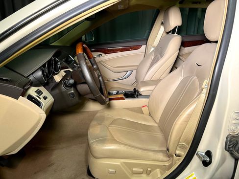 Used 2011 Cadillac CTS Premium image 9