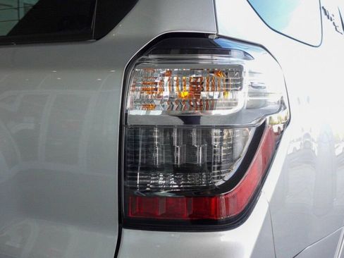 Certified 2022 Toyota 4Runner TRD Off-Road image 7