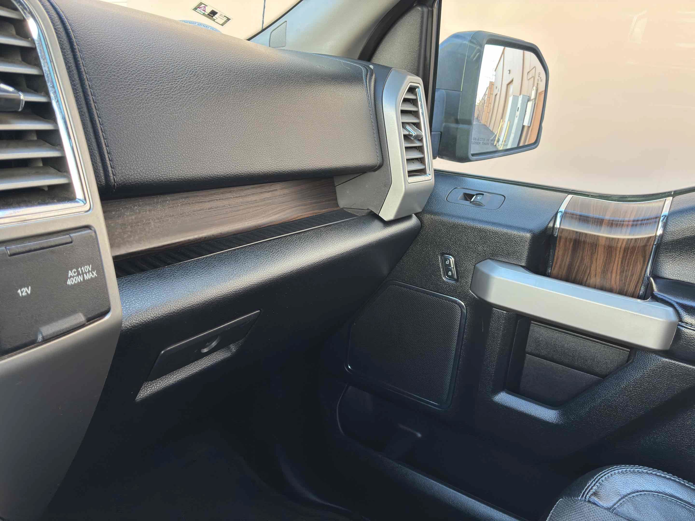 Used 2016 Ford F150 Lariat w/ Equipment Group 501A Mid AWD/4WD image 27