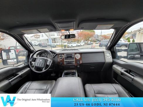 Used 2012 Ford F350 Lariat w/ Chrome Pkg image 9