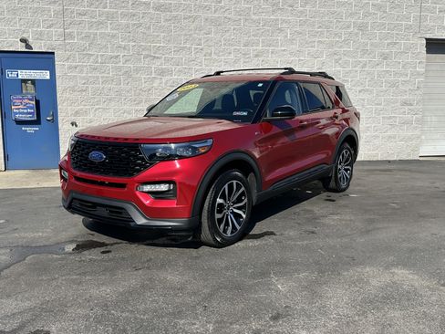 Used 2023 Ford Explorer ST-Line image 2