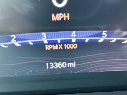 Used 2023 Jeep Grand Cherokee Limited image 19