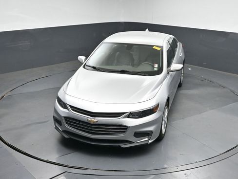 Used 2018 Chevrolet Malibu LT image 17