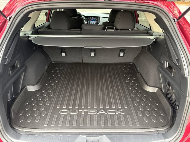 Certified 2025 Subaru Outback Premium AWD/4WD image 19