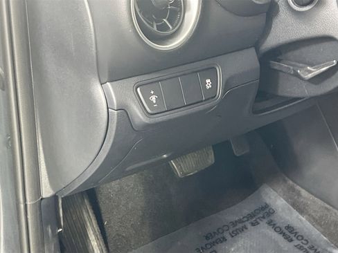 Used 2022 Kia Forte LXS image 10