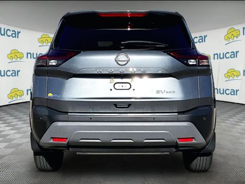 Used 2023 Nissan Rogue SV w/ SV Premium B Package image 5